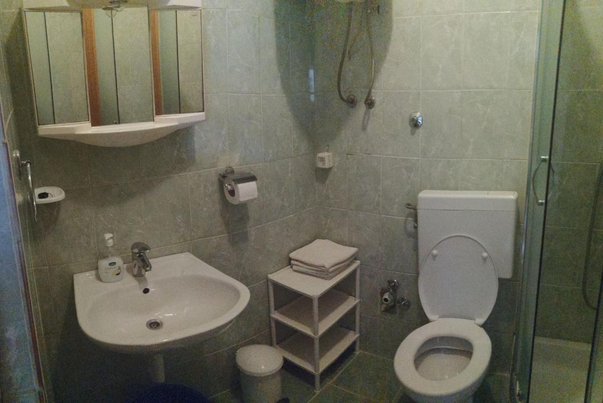Apartment Slaven Vinisce Bagian luar foto