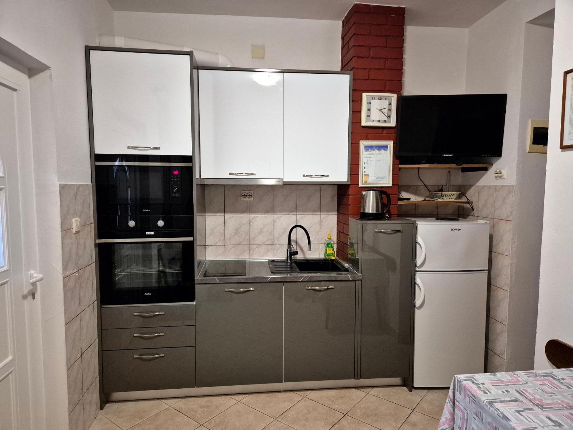 Apartment Slaven Vinisce Bagian luar foto